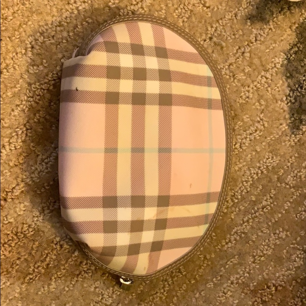 Burberry - Picture 7 of 8